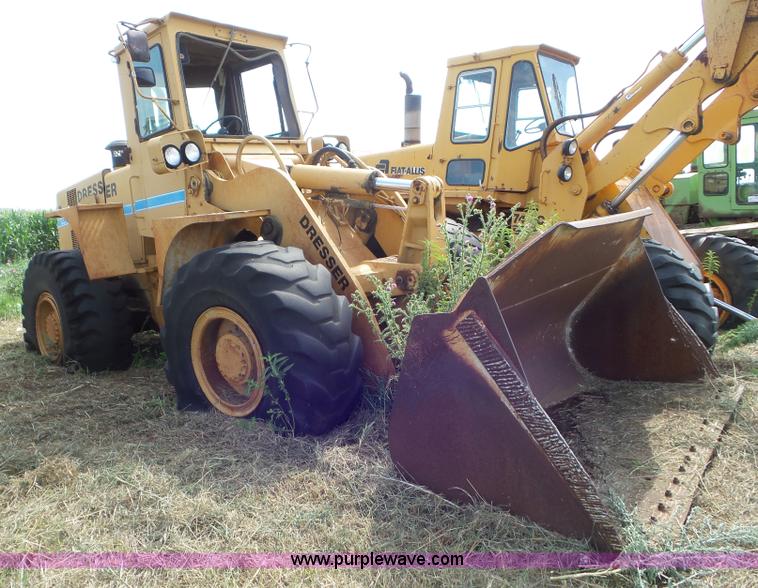 image for item L6859 Dresser 530 wheel loader