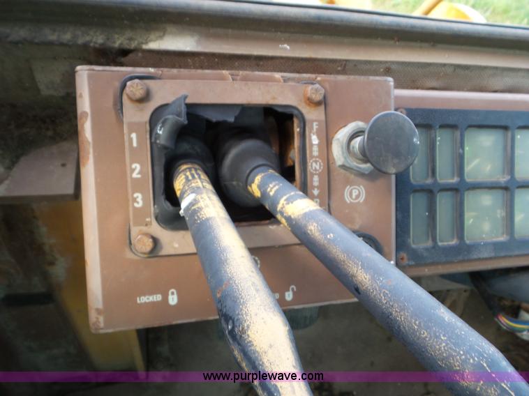 image for item L6859 Dresser 530 wheel loader