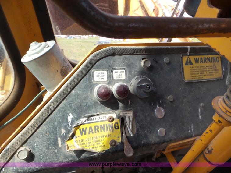 image for item L6860 1979 Fiat-Allis 745C wheel loader