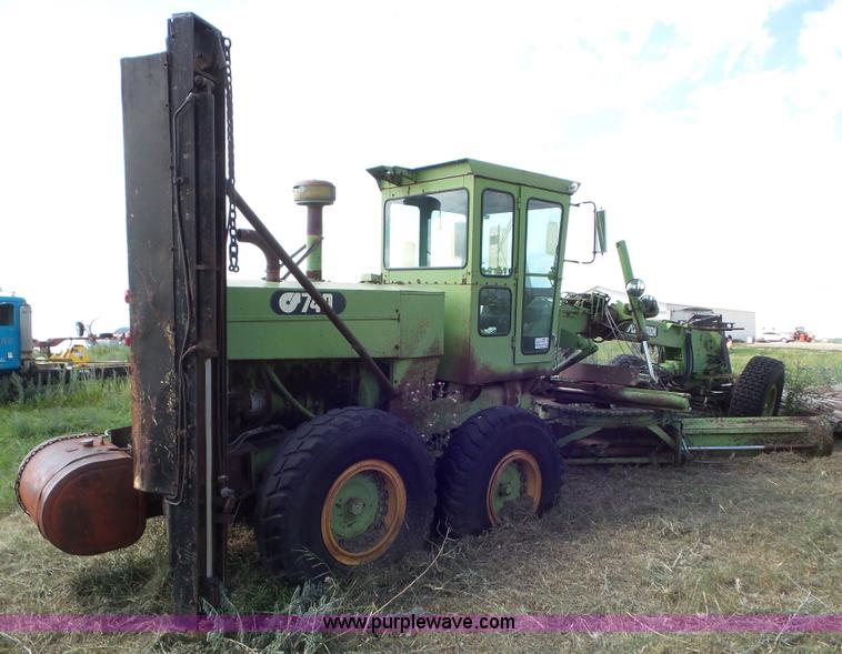 image for item L6861 Champion 740 motor grader