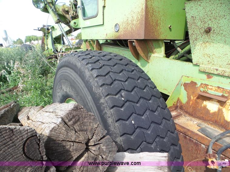 image for item L6861 Champion 740 motor grader