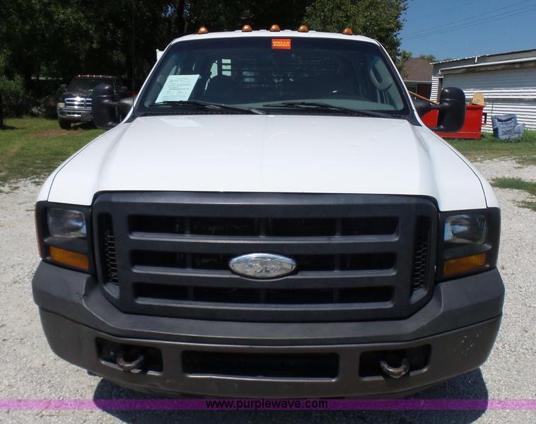 image for item L7111 2007 Ford F350 Super Duty