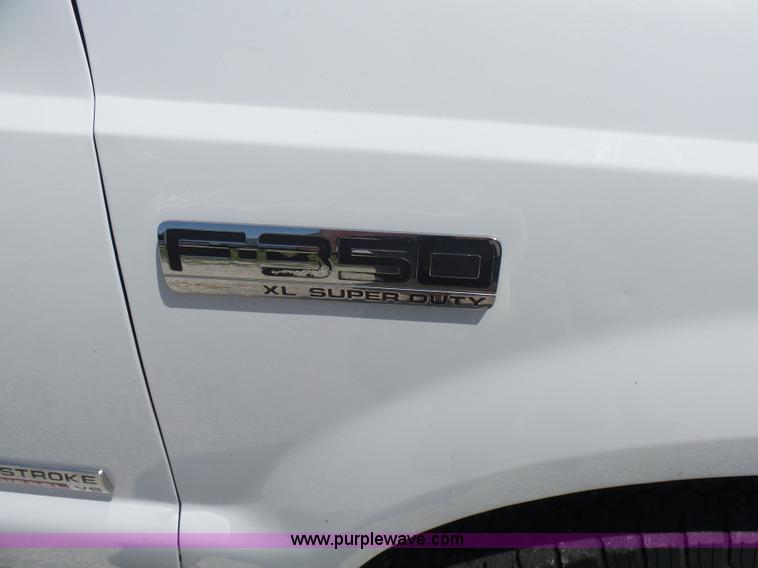 image for item L7111 2007 Ford F350 Super Duty