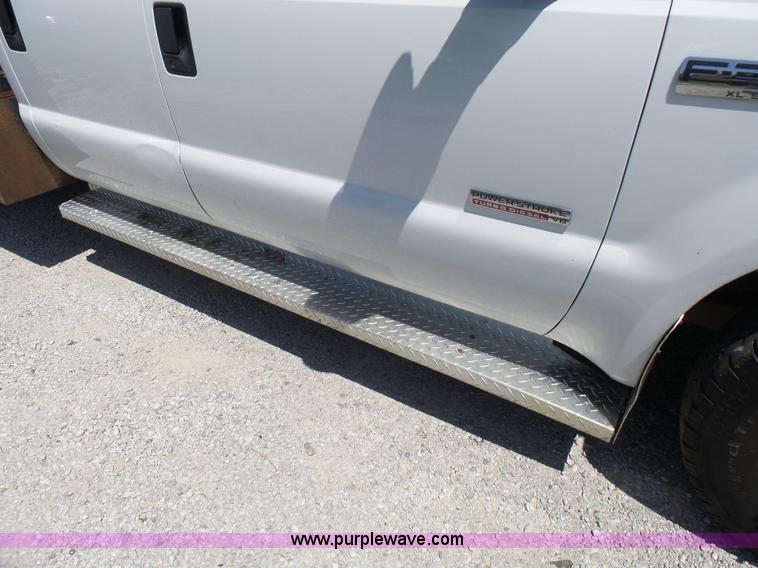 image for item L7111 2007 Ford F350 Super Duty