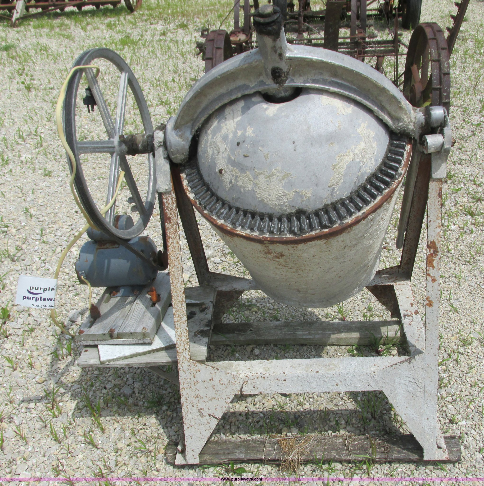Montgomery Ward cement mixer in Plainview, MN Item K4099 sold