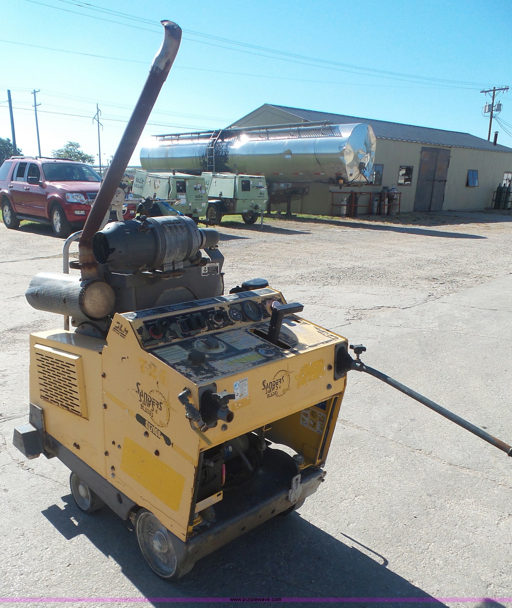 Sanders SS7060 concrete saw in Topeka, KS Item K4709 sold Purple Wave