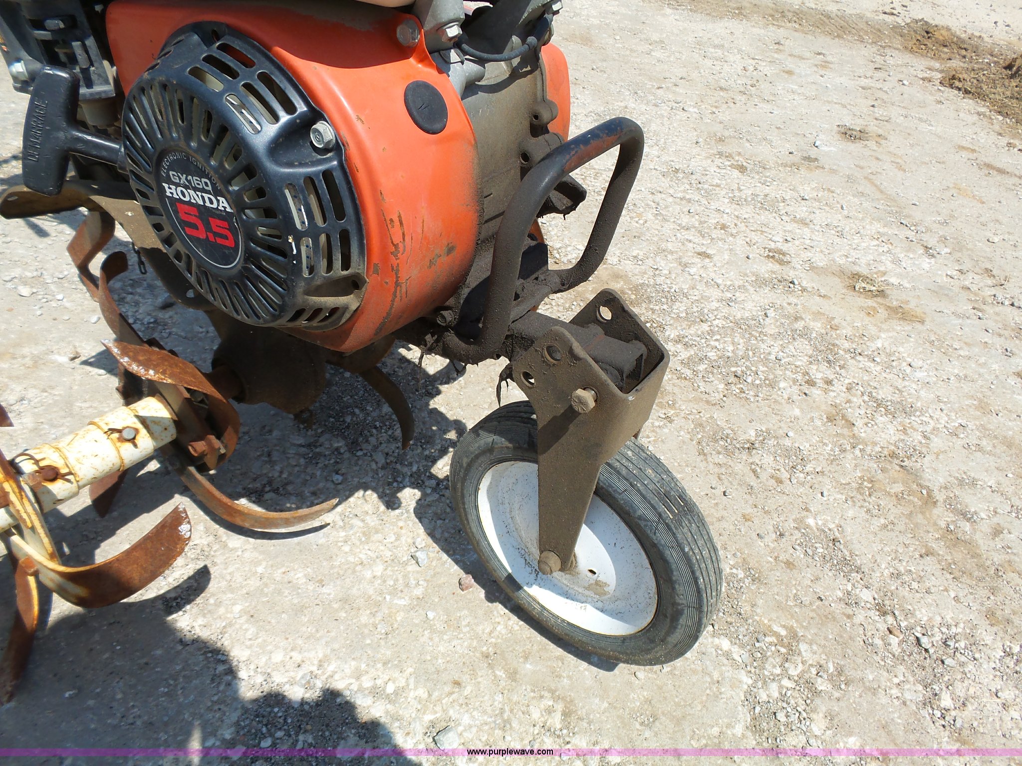 Honda F501 tiller in Paola, KS Item K5322 sold Purple Wave