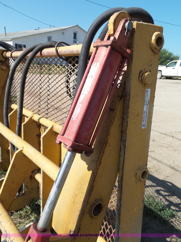 image for item BG9298 Skid steer grapple bucket