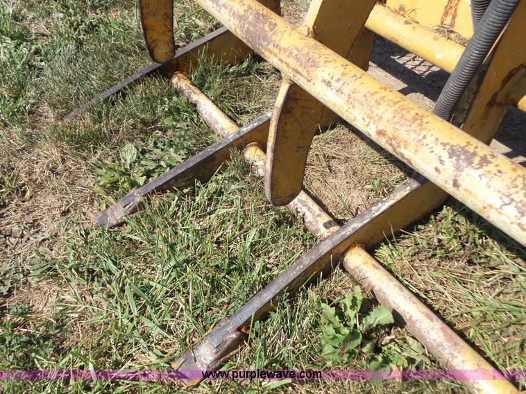 image for item BG9298 Skid steer grapple bucket