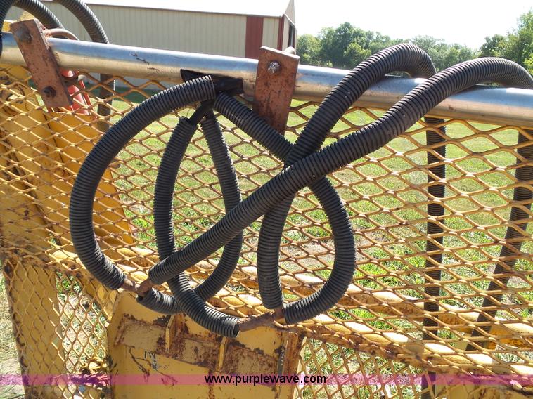 image for item BG9298 Skid steer grapple bucket