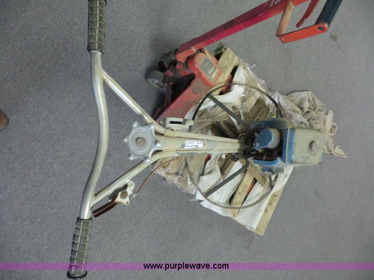 image for item BG9736 Bartell Industries Inc power trowell