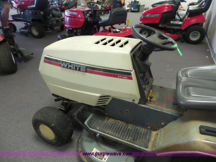image for item BG9740 White LT-125 riding lawn mower