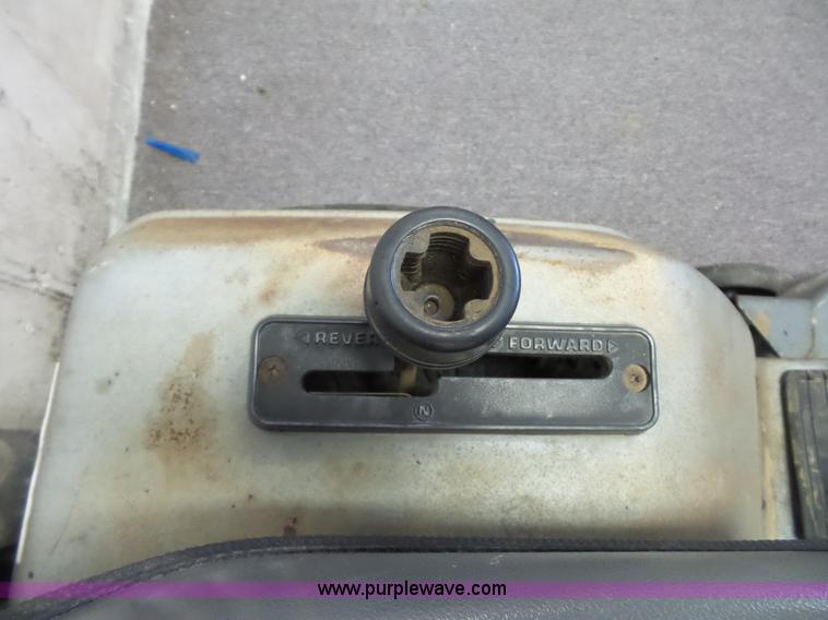 image for item BG9740 White LT-125 riding lawn mower