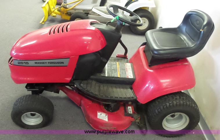 image for item BG9743 Massey Ferguson 2515 riding lawn mower