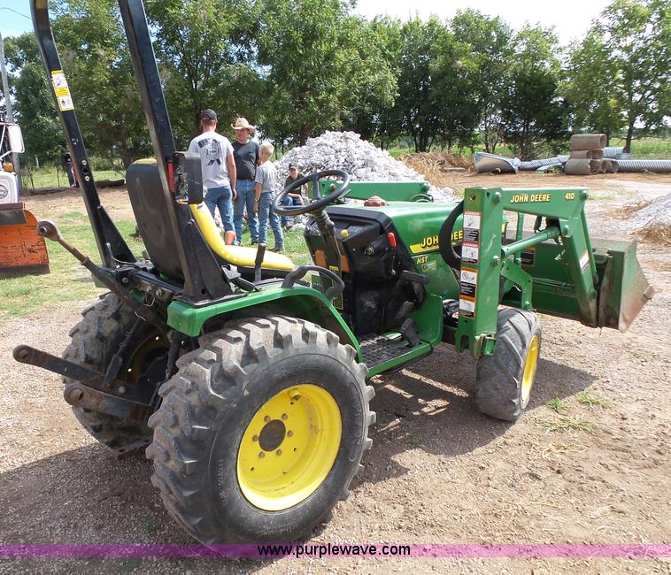image for item BM9685 John Deere 4100 HST MFWD tractor