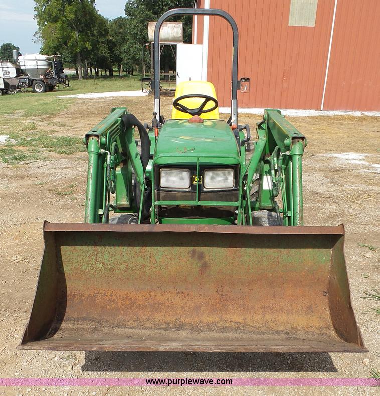 image for item BM9685 John Deere 4100 HST MFWD tractor