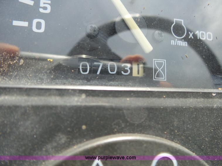 image for item BM9685 John Deere 4100 HST MFWD tractor