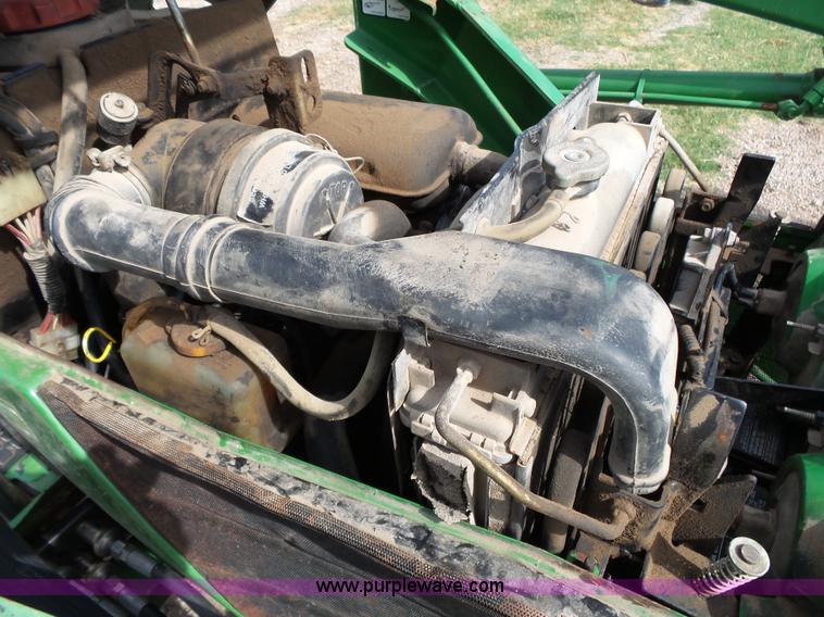 image for item BM9685 John Deere 4100 HST MFWD tractor