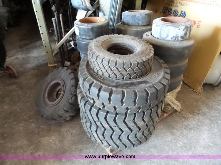 image for item BR9107 (73) solid forklift tires