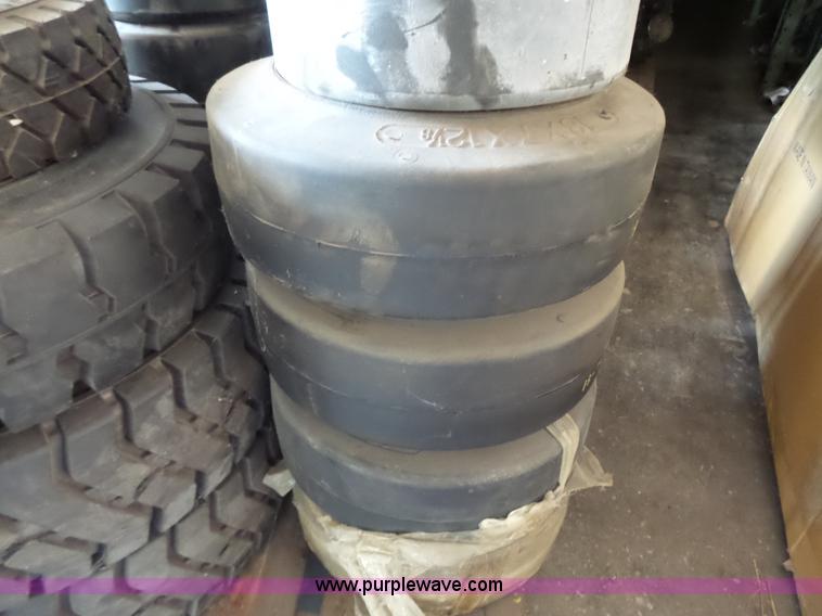 image for item BR9107 (73) solid forklift tires