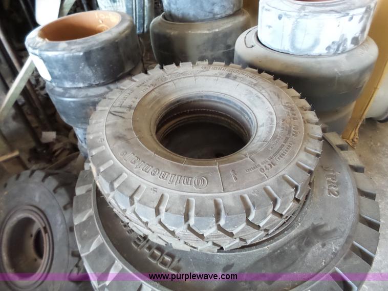 image for item BR9107 (73) solid forklift tires