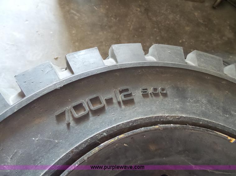 image for item BR9107 (73) solid forklift tires