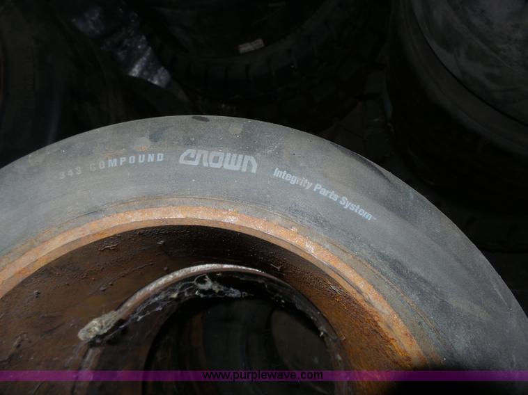 image for item BR9107 (73) solid forklift tires