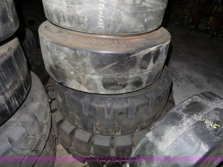 image for item BR9107 (73) solid forklift tires