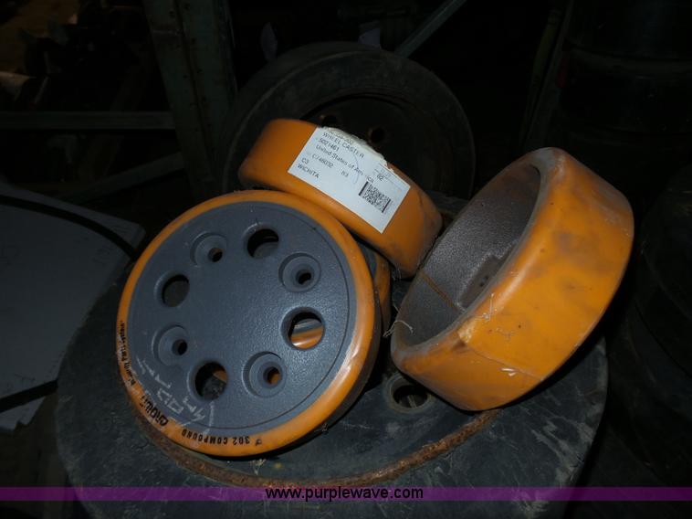 image for item BR9107 (73) solid forklift tires