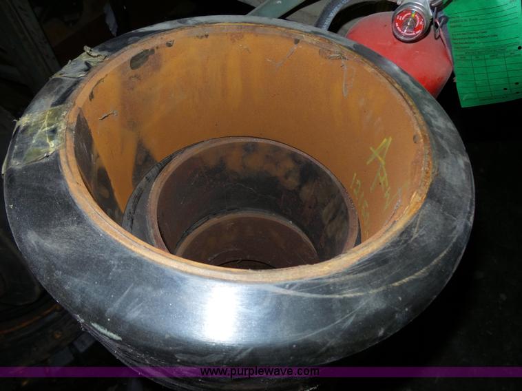 image for item BR9107 (73) solid forklift tires