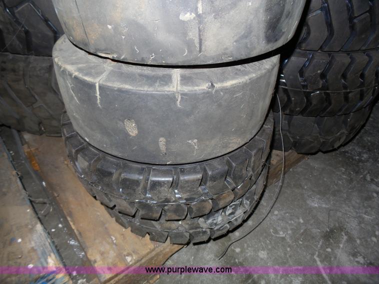 image for item BR9107 (73) solid forklift tires
