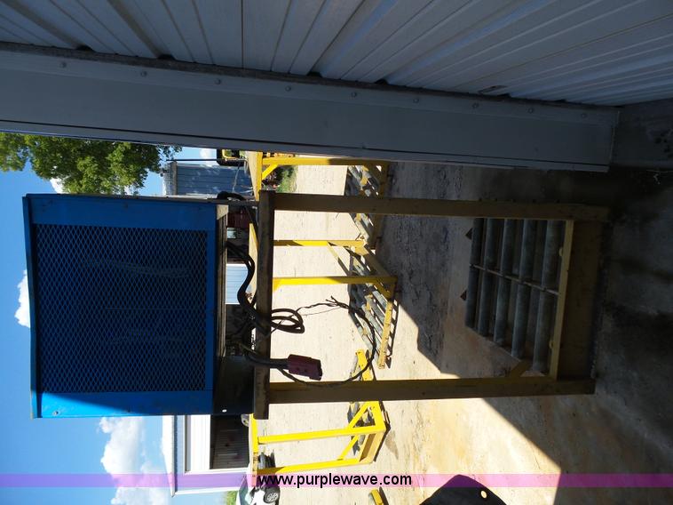 image for item BR9114 Exide 3000 battery charger