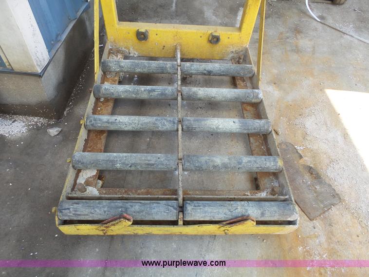 image for item BR9114 Exide 3000 battery charger