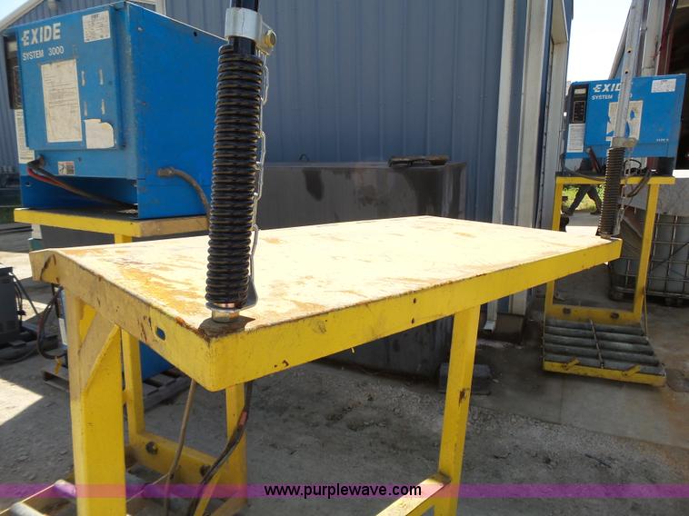 image for item BR9115 (4) battery charging stands