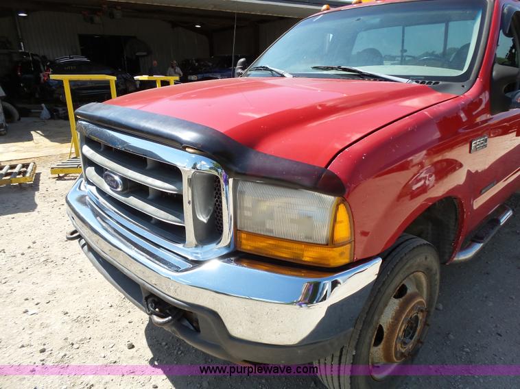 image for item BR9116 1999 Ford F550 rollback truck
