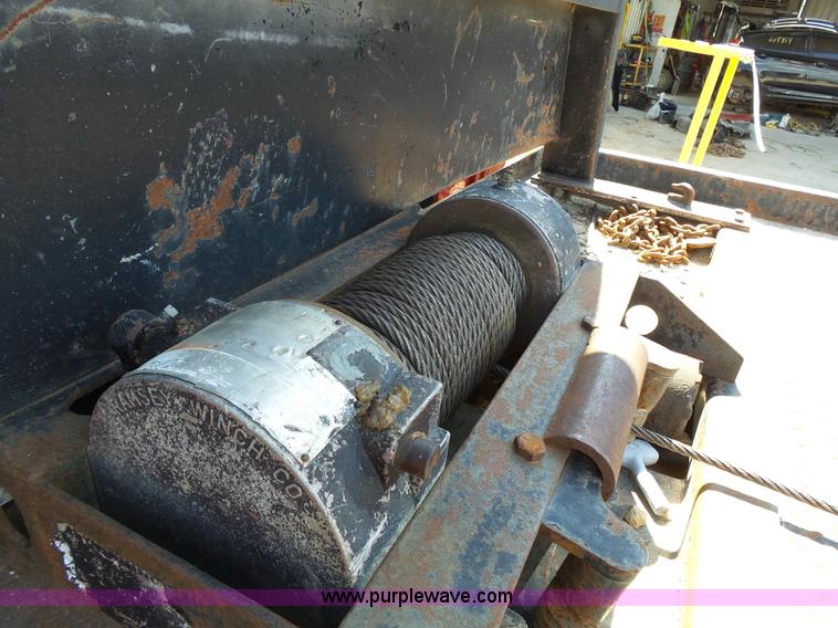 image for item BR9116 1999 Ford F550 rollback truck