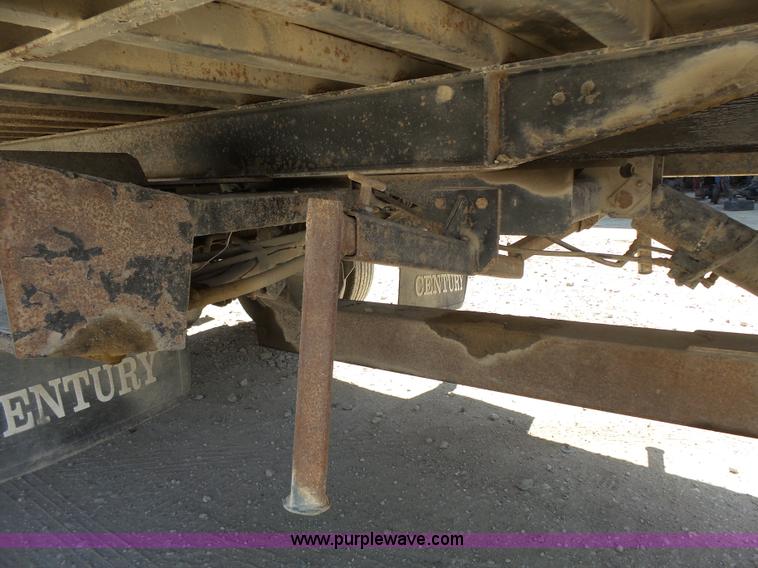 image for item BR9116 1999 Ford F550 rollback truck