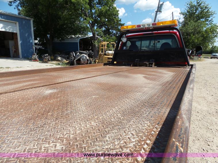 image for item BR9116 1999 Ford F550 rollback truck