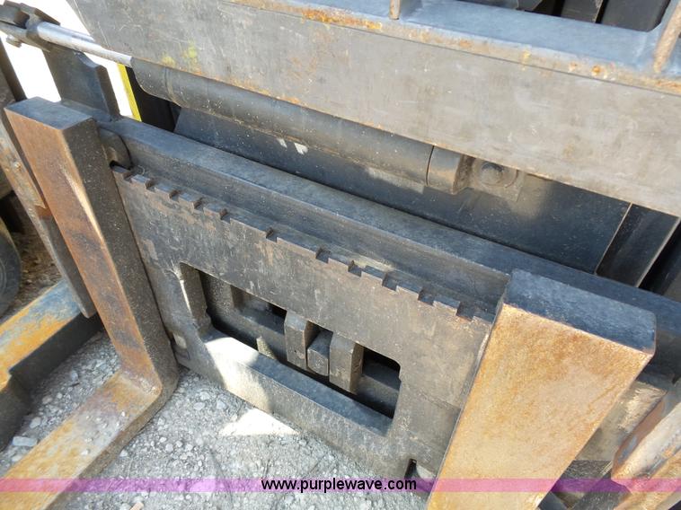 image for item BR9119 (3) forklifts