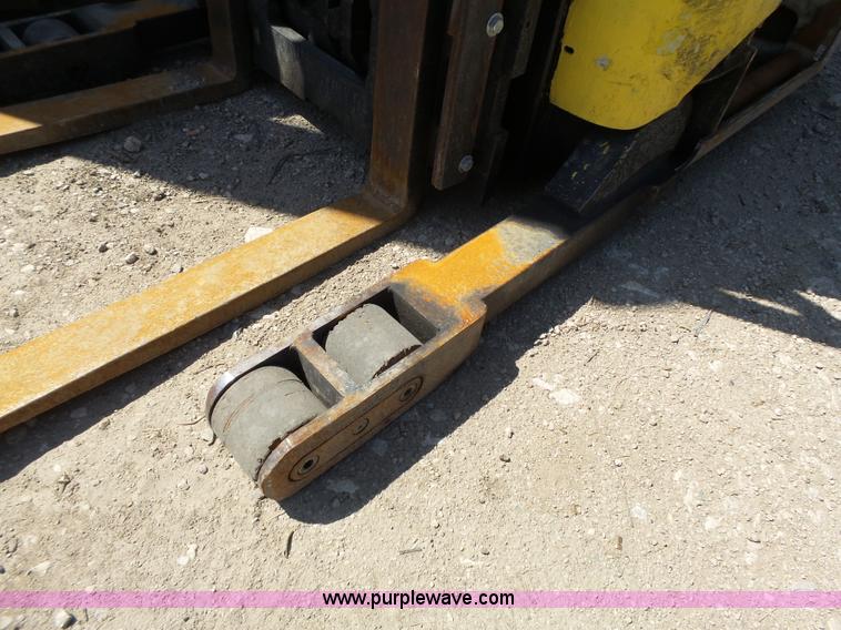 image for item BR9119 (3) forklifts