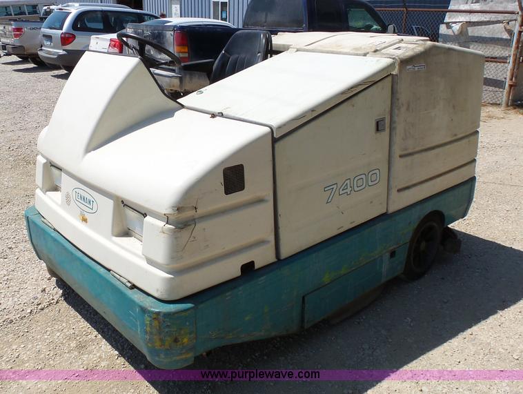 image for item BR9120 Tennant 7400 floor sweeper