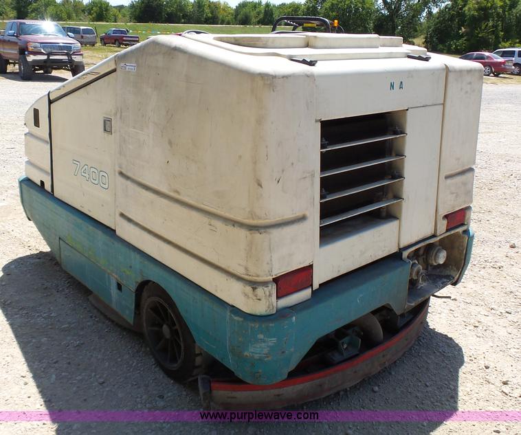 image for item BR9120 Tennant 7400 floor sweeper