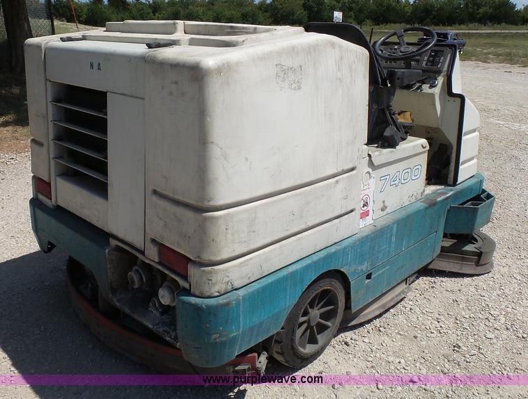 image for item BR9120 Tennant 7400 floor sweeper