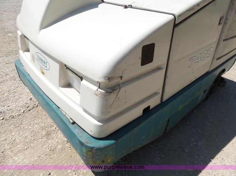 image for item BR9120 Tennant 7400 floor sweeper