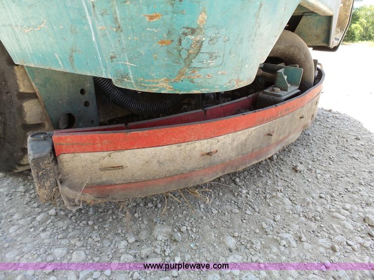 image for item BR9120 Tennant 7400 floor sweeper