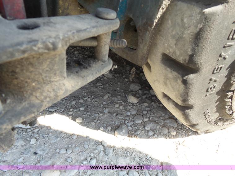 image for item BR9120 Tennant 7400 floor sweeper