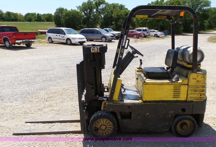 image for item BR9123 Caterpillar T50E forklift