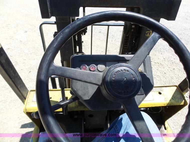 image for item BR9123 Caterpillar T50E forklift