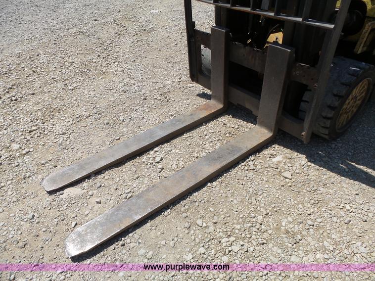 image for item BR9123 Caterpillar T50E forklift