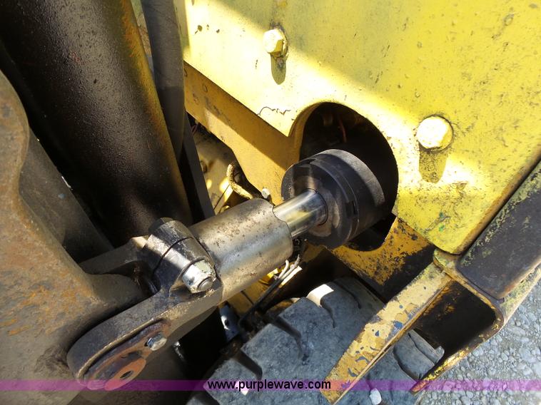 image for item BR9123 Caterpillar T50E forklift